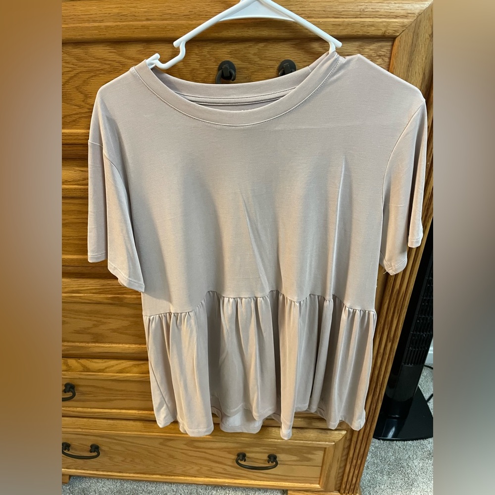 American Eagle Peplum Top